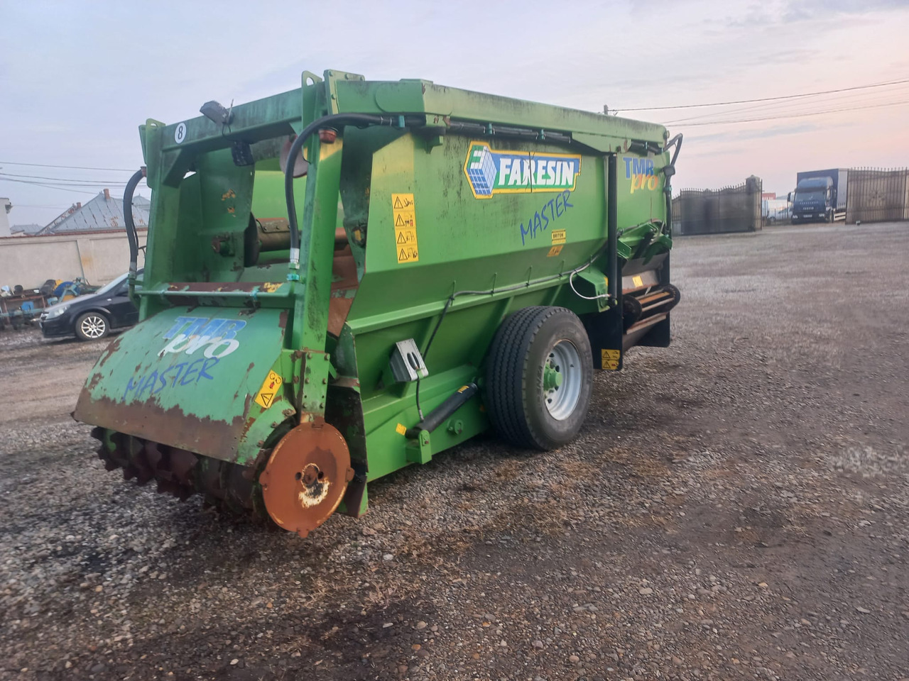 FARESIN TMR 1200 TEHNOLOGICAL TRAILER - Krmný míchací vůz: obrázek 2 FARESIN TMR 1200 TEHNOLOGICAL TRAILER - Krmný míchací vůz: obrázek 2