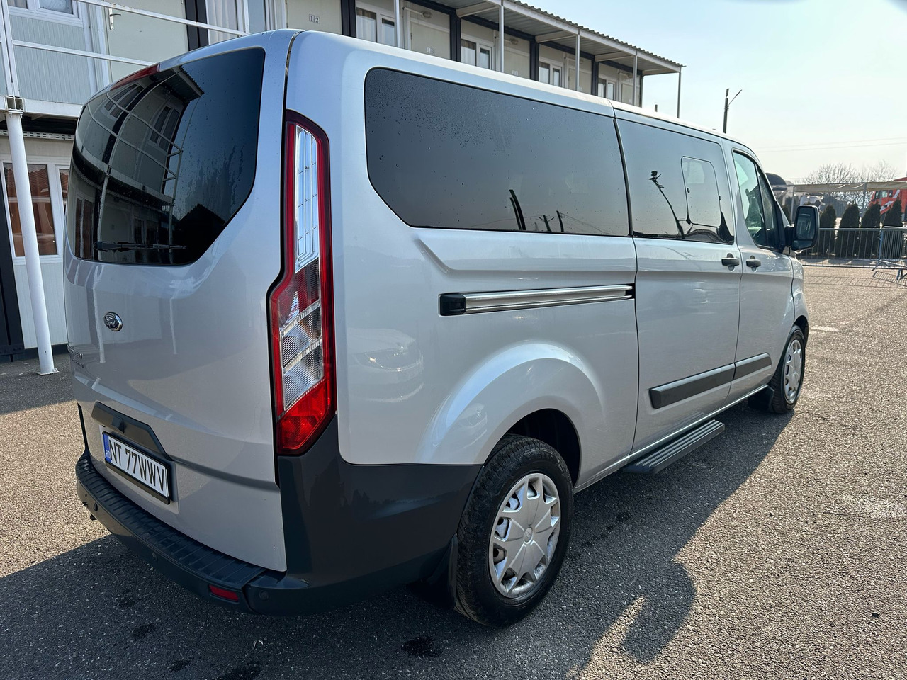 FORD TRANSIT CUSTOMS - Mikrobus: obrázek 2 FORD TRANSIT CUSTOMS - Mikrobus: obrázek 2
