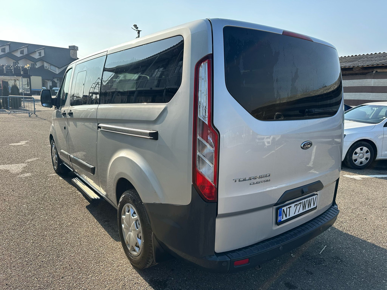FORD TRANSIT CUSTOMS - Mikrobus: obrázek 4 FORD TRANSIT CUSTOMS - Mikrobus: obrázek 4