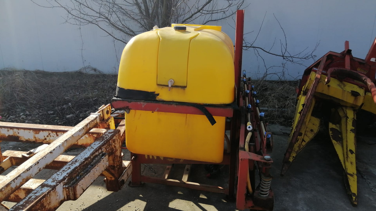 Herbicide Worn /Sprayer 800 l 12m - Nesený postřikovač: obrázek 2 Herbicide Worn /Sprayer 800 l 12m - Nesený postřikovač: obrázek 2
