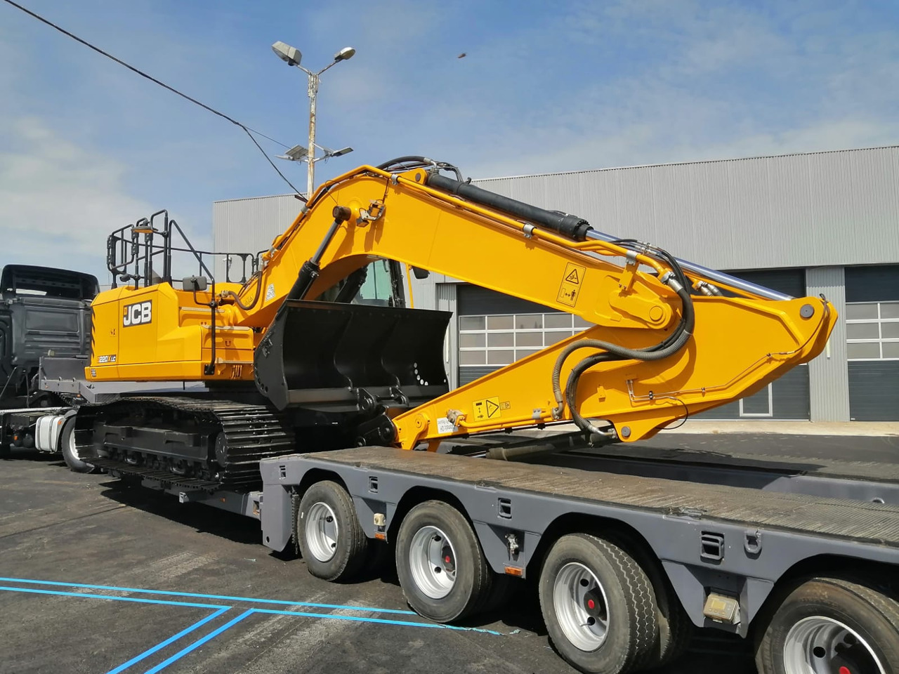 JCB 220X LC, AC, EXCAVATOR TOP !!! - Pásové rýpadlo: obrázek 2 JCB 220X LC, AC, EXCAVATOR TOP !!! - Pásové rýpadlo: obrázek 2