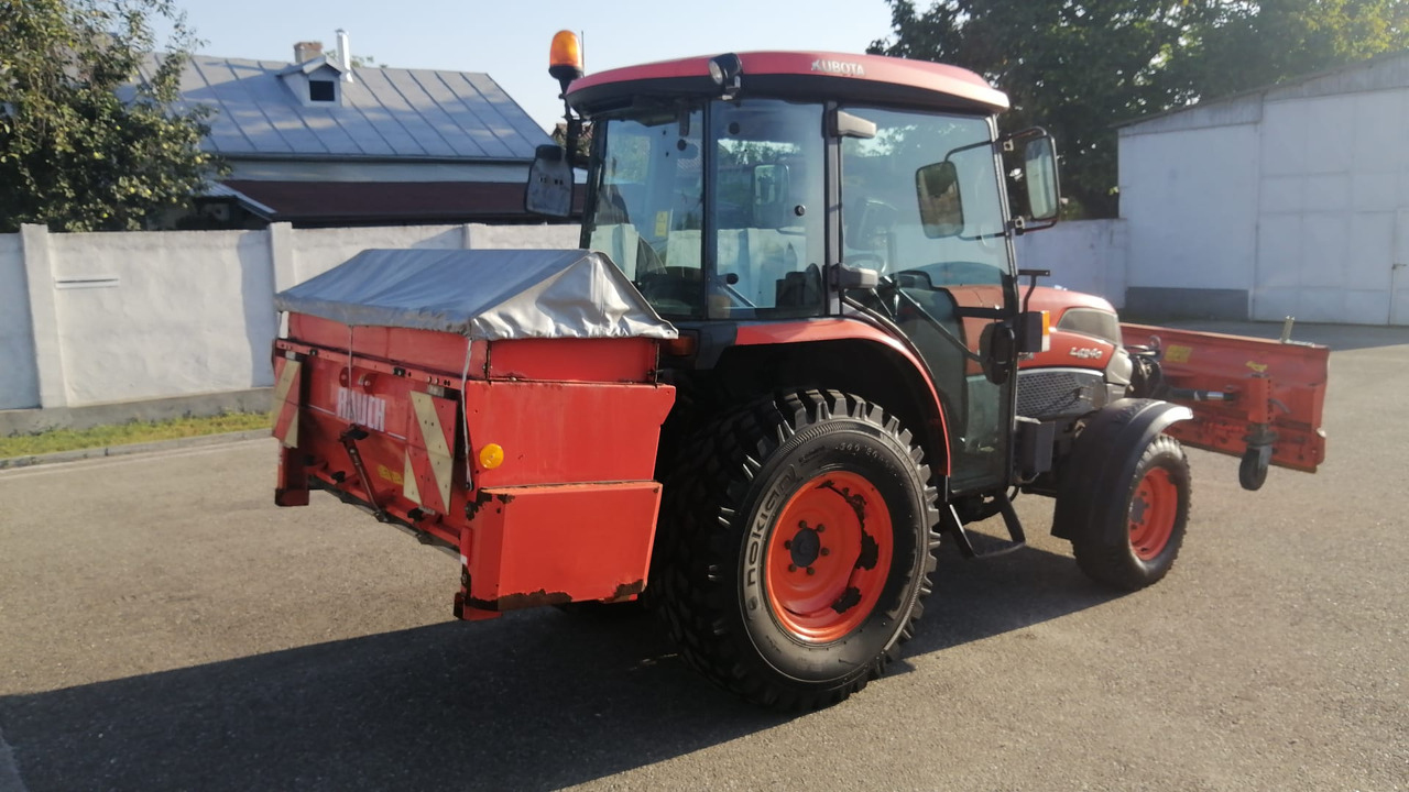 KUBOTA L4240 Narrow spaces tractor/vineyard/fruit tree/communal, TOP ! - Traktor: obrázek 3 KUBOTA L4240 Narrow spaces tractor/vineyard/fruit tree/communal, TOP ! - Traktor: obrázek 3