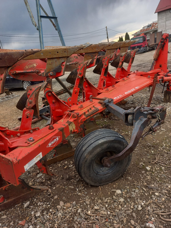 KUHN MM 151.5E.T Plow - Pluh: obrázek 5 KUHN MM 151.5E.T Plow - Pluh: obrázek 5