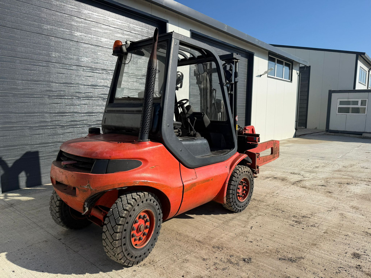 LINDE H40 STACKER - Dieselový vysokozdvižný vozík: obrázek 4 LINDE H40 STACKER - Dieselový vysokozdvižný vozík: obrázek 4