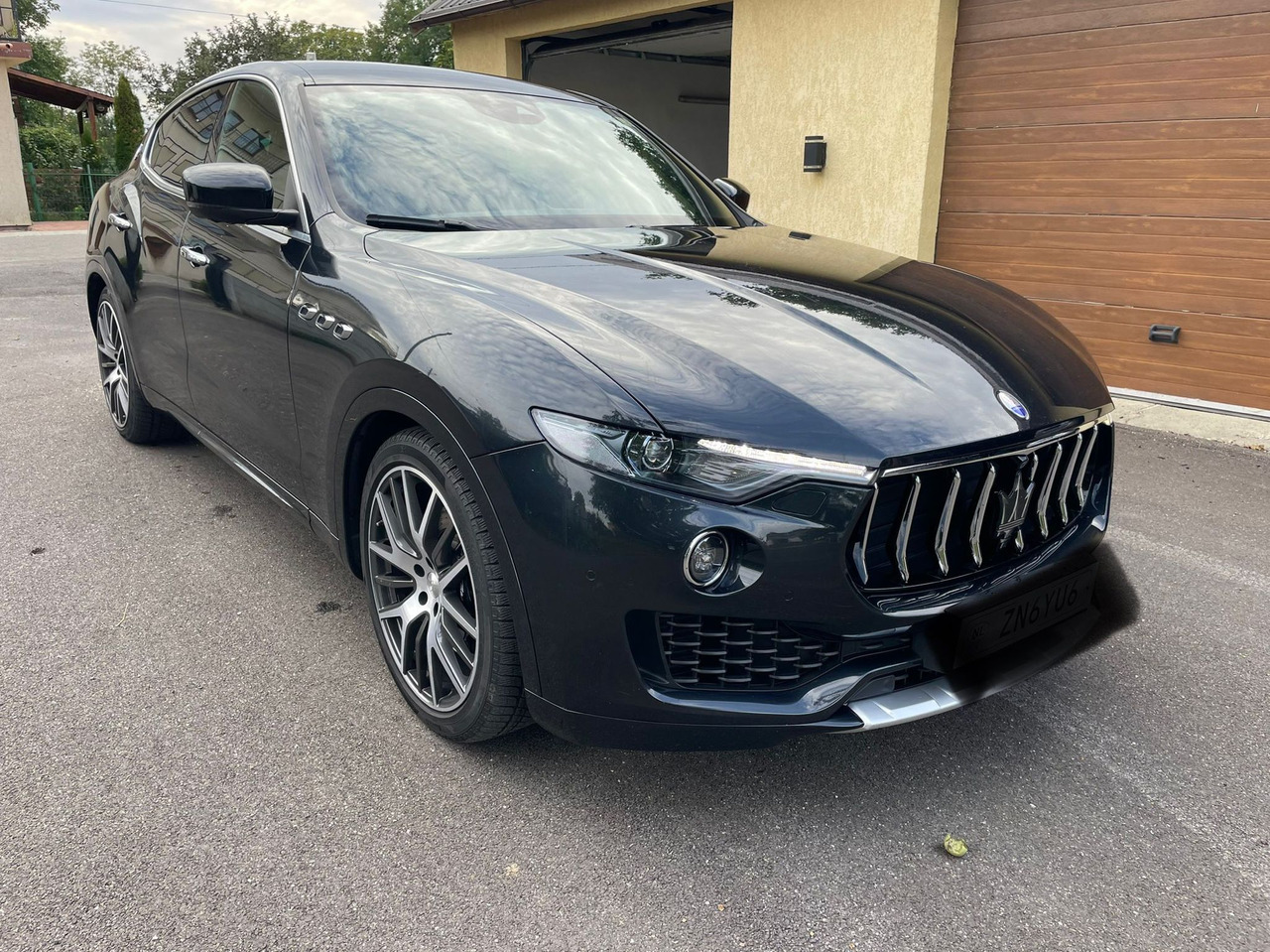 MASERATI LEVANTE 4X4 - SUV: obrázek 3 MASERATI LEVANTE 4X4 - SUV: obrázek 3