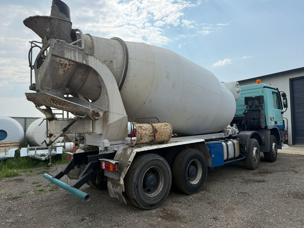 MERCEDES BENZ 3241 CONCRETE MIXER - Autodomíchávač: obrázek 5 MERCEDES BENZ 3241 CONCRETE MIXER - Autodomíchávač: obrázek 5