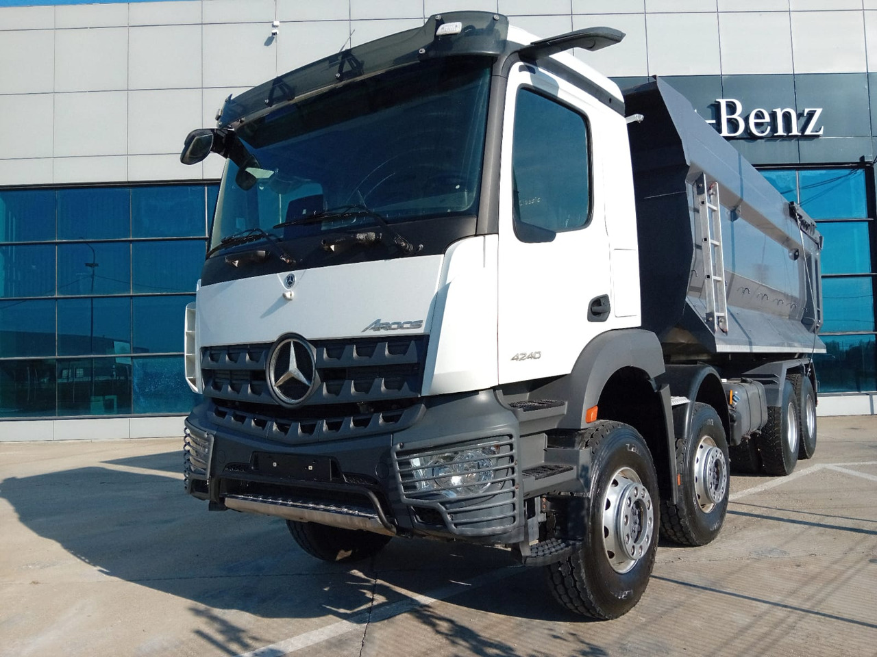 Mercedes-Benz Arocs 42.40 8×4 Basculanta/Tipper/Kipper Heavy Duty, TOP !!! - Sklápěč: obrázek 1 Mercedes-Benz Arocs 42.40 8×4 Basculanta/Tipper/Kipper Heavy Duty, TOP !!! - Sklápěč: obrázek 1