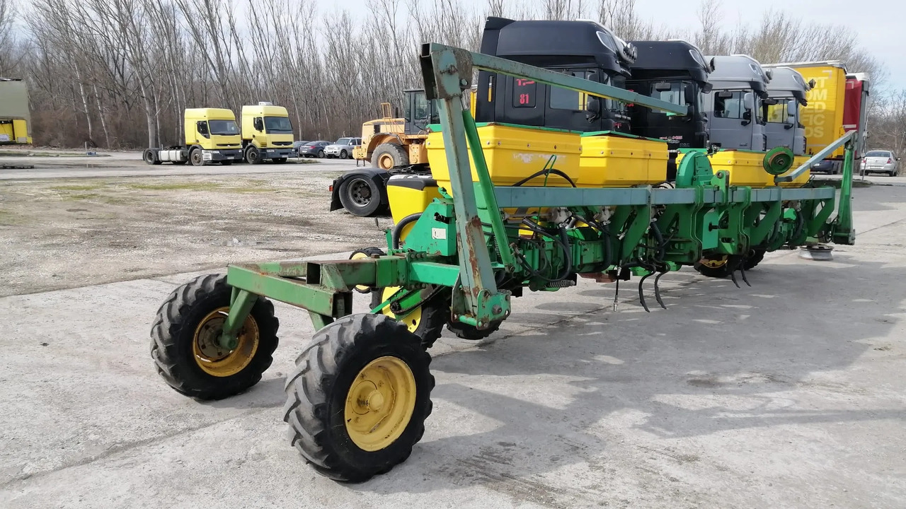 SFOGGIA GAMA PLUS 12/9m/12 Rows Seeding Machine - Přesný secí stroj: obrázek 1 SFOGGIA GAMA PLUS 12/9m/12 Rows Seeding Machine - Přesný secí stroj: obrázek 1