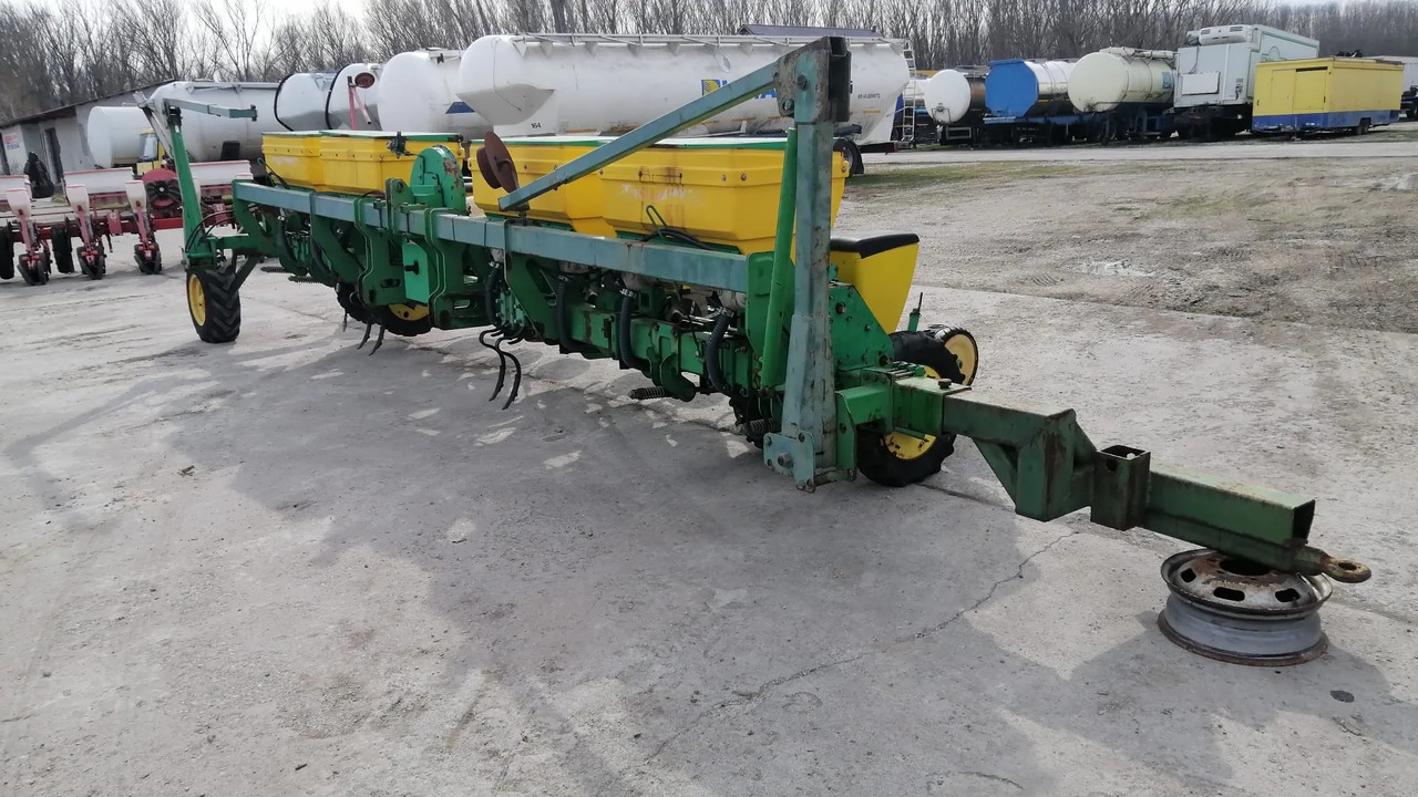 SFOGGIA GAMA PLUS 12/9m/12 Rows Seeding Machine - Přesný secí stroj: obrázek 3 SFOGGIA GAMA PLUS 12/9m/12 Rows Seeding Machine - Přesný secí stroj: obrázek 3