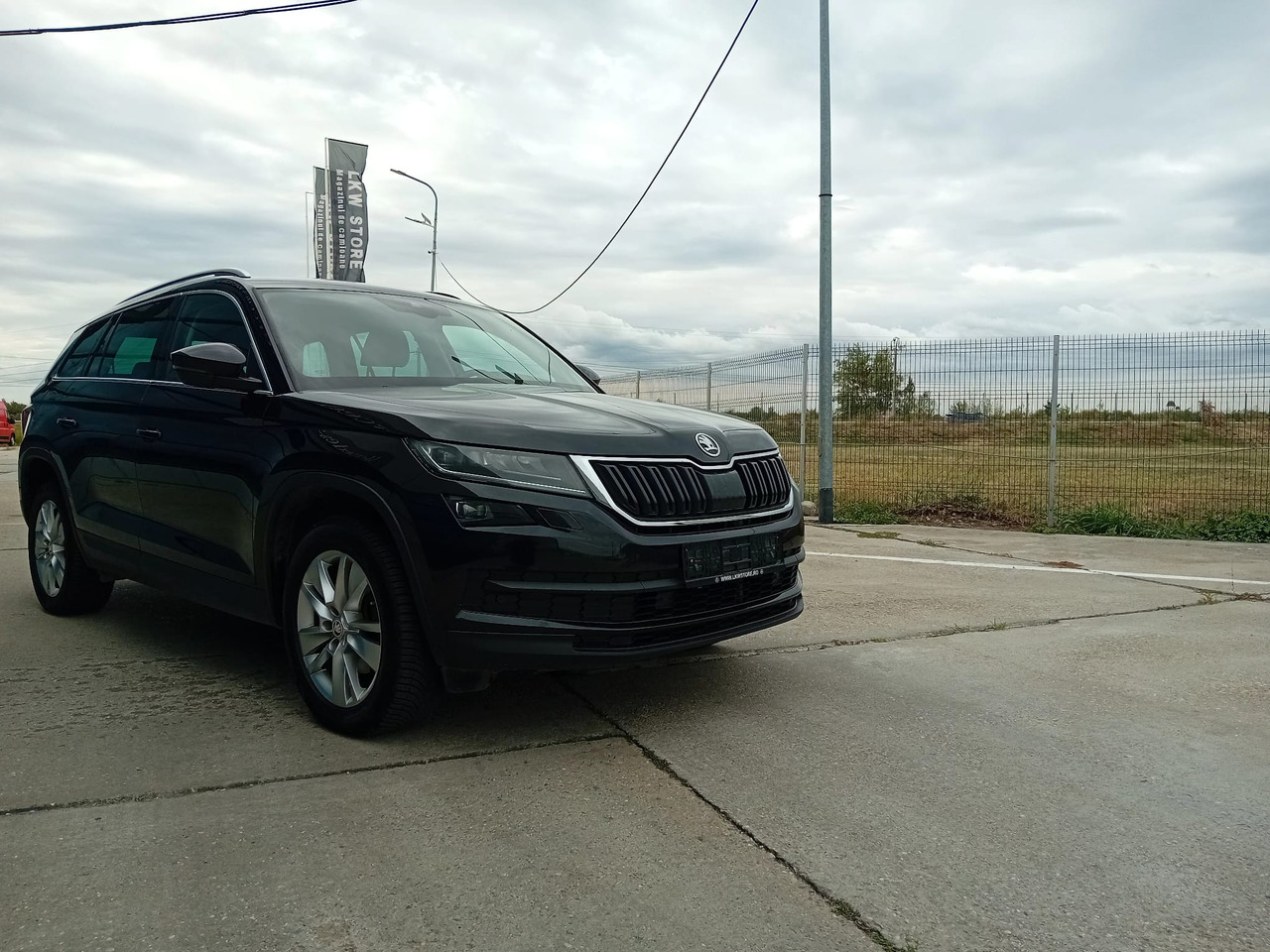 SKODA KODIAQ 2.0 TDI 4×4 DSG, TOP !!! - SUV: obrázek 3 SKODA KODIAQ 2.0 TDI 4×4 DSG, TOP !!! - SUV: obrázek 3