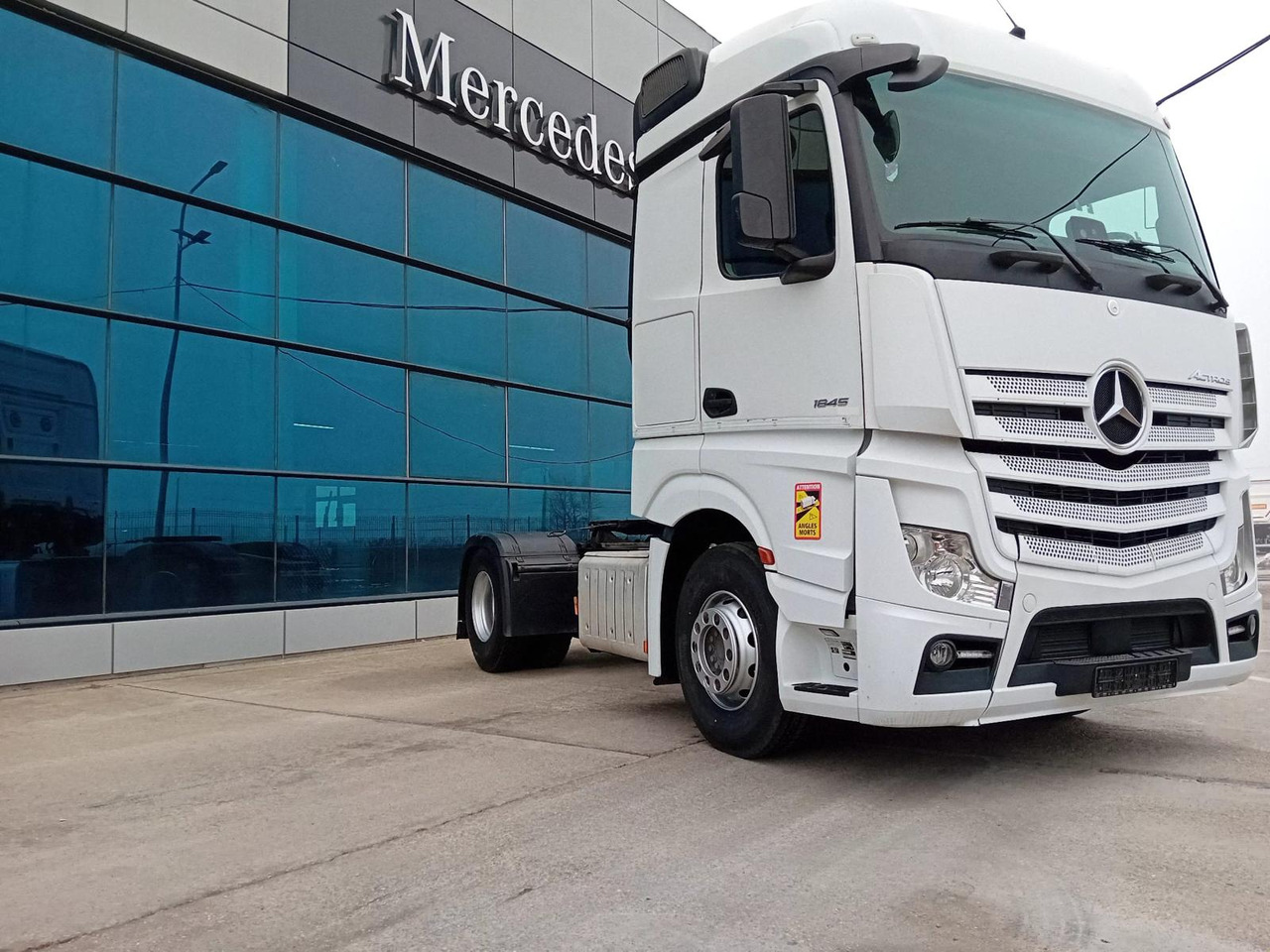 Mercedes-Benz Actros 1845 LS, FULL ADR+PTO, STANDKLIMA, TOP !!! - Tahač: obrázek 2 Mercedes-Benz Actros 1845 LS, FULL ADR+PTO, STANDKLIMA, TOP !!! - Tahač: obrázek 2
