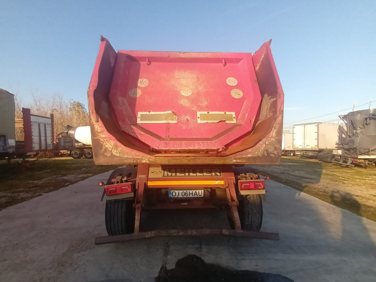 Tractor Head Mercedes-Benz Actros (2014) + Semi-trailer Tipper Meiller – Kipper (2004) - Tahač: obrázek 3 Tractor Head Mercedes-Benz Actros (2014) + Semi-trailer Tipper Meiller – Kipper (2004) - Tahač: obrázek 3