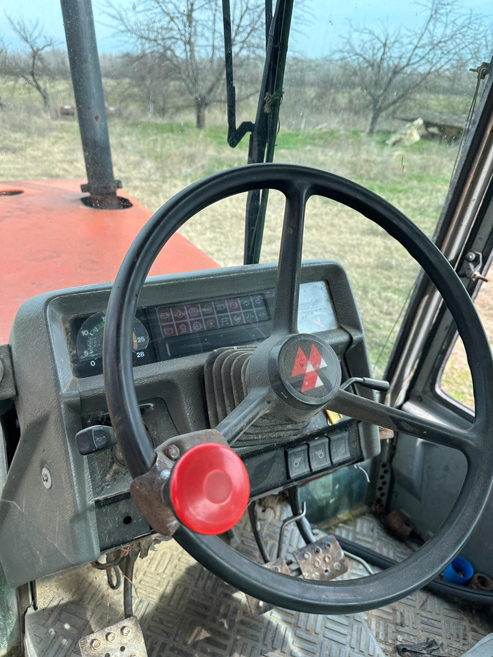 Tractor agricol Massey Ferguson 3655 - Traktor: obrázek 4 Tractor agricol Massey Ferguson 3655 - Traktor: obrázek 4