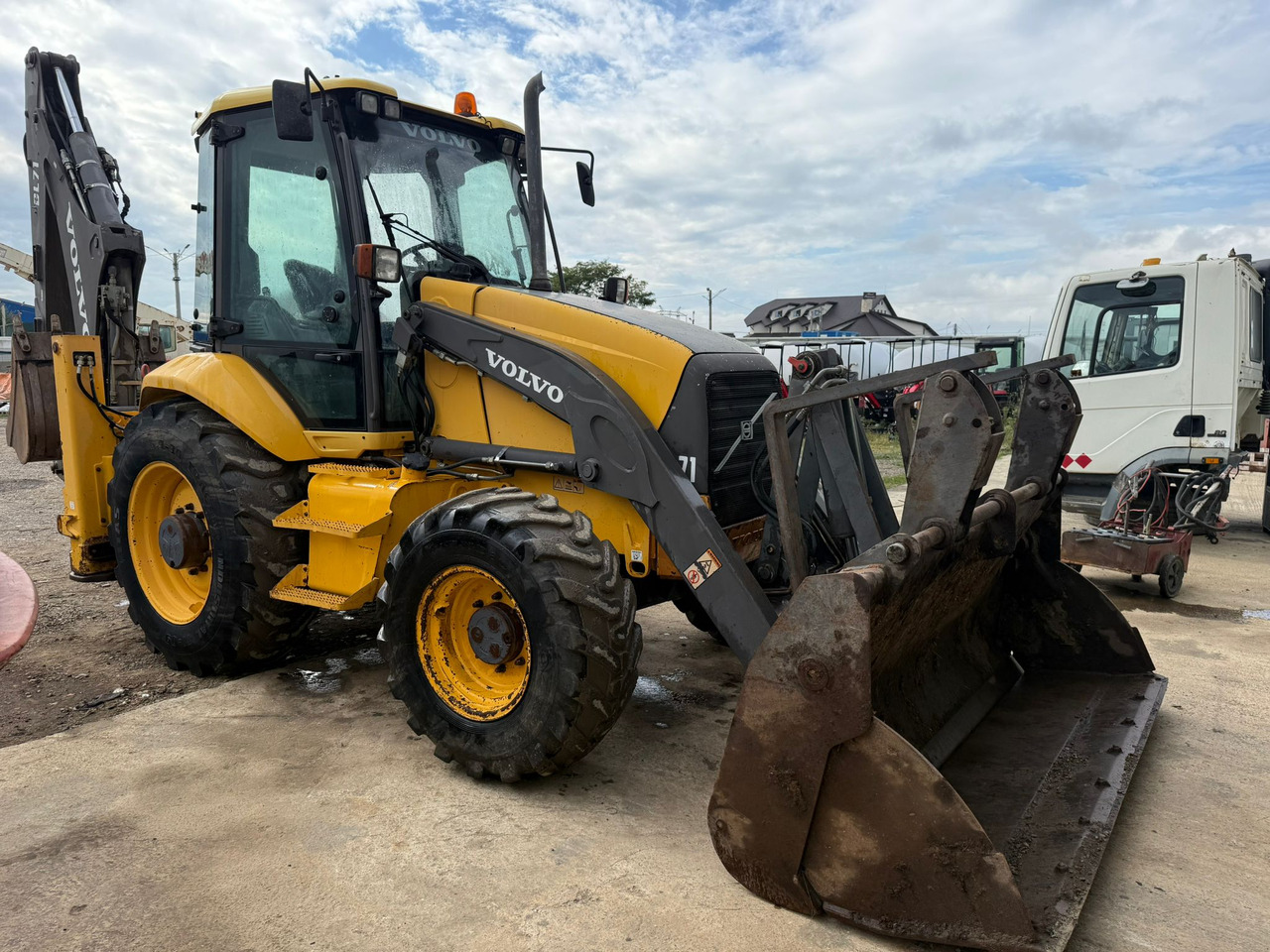 VOLVO BL71 Backhoe Loader - Rýpadlo-nakladač: obrázek 1 VOLVO BL71 Backhoe Loader - Rýpadlo-nakladač: obrázek 1