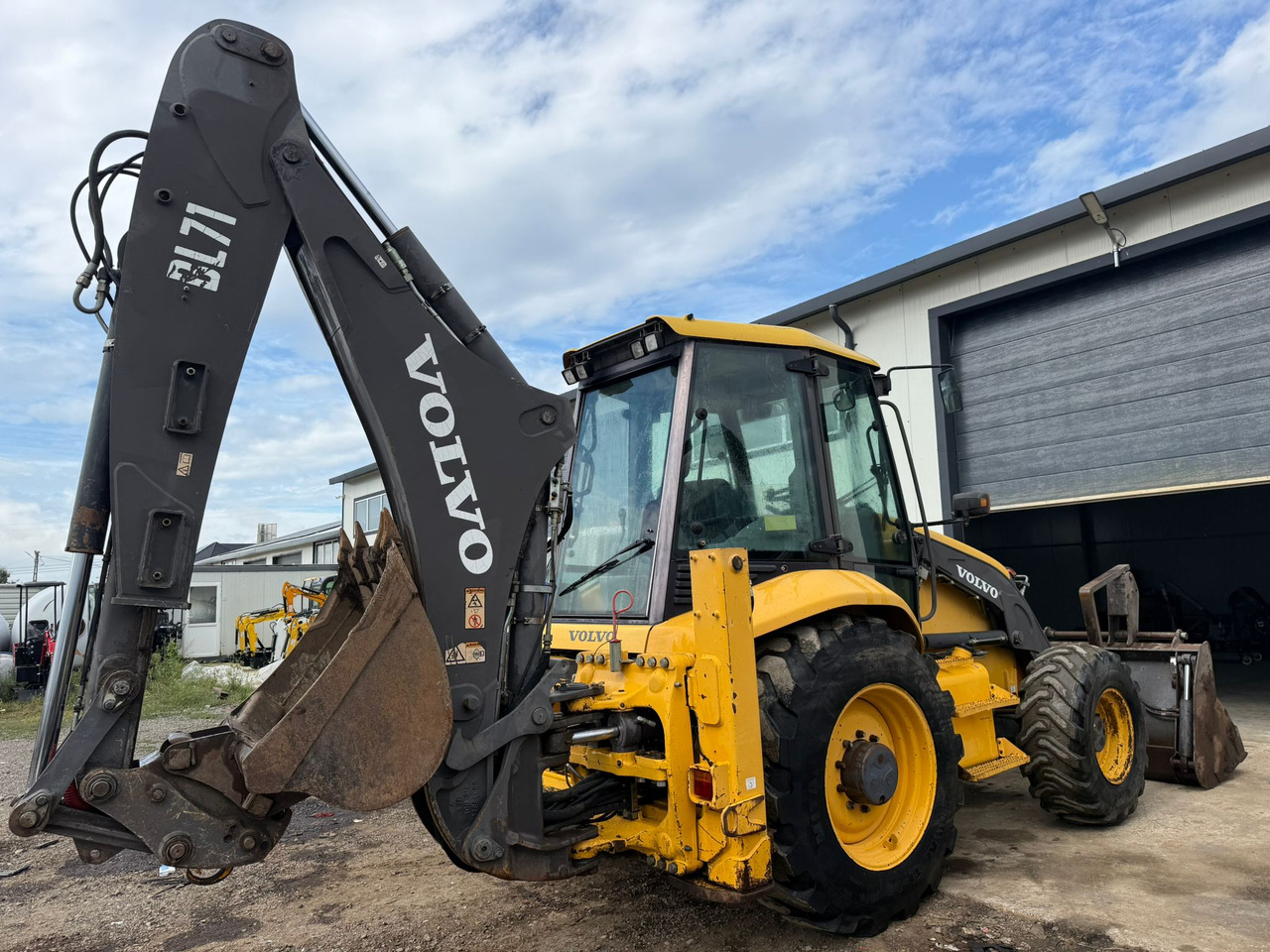 VOLVO BL71 Backhoe Loader - Rýpadlo-nakladač: obrázek 2 VOLVO BL71 Backhoe Loader - Rýpadlo-nakladač: obrázek 2
