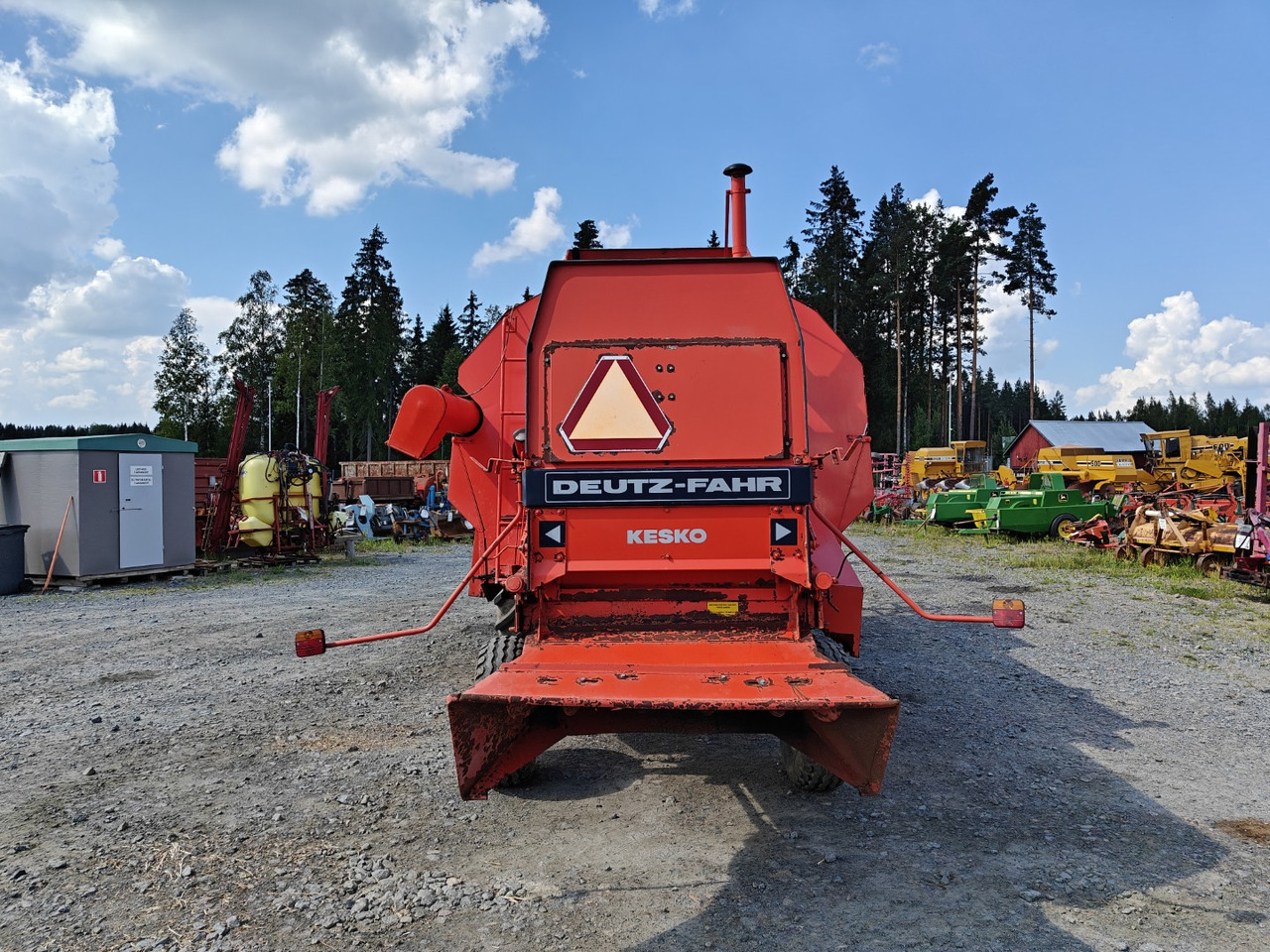 Deutz-Fahr M1080 - Sklízecí mlátička: obrázek 3 Deutz-Fahr M1080 - Sklízecí mlátička: obrázek 3