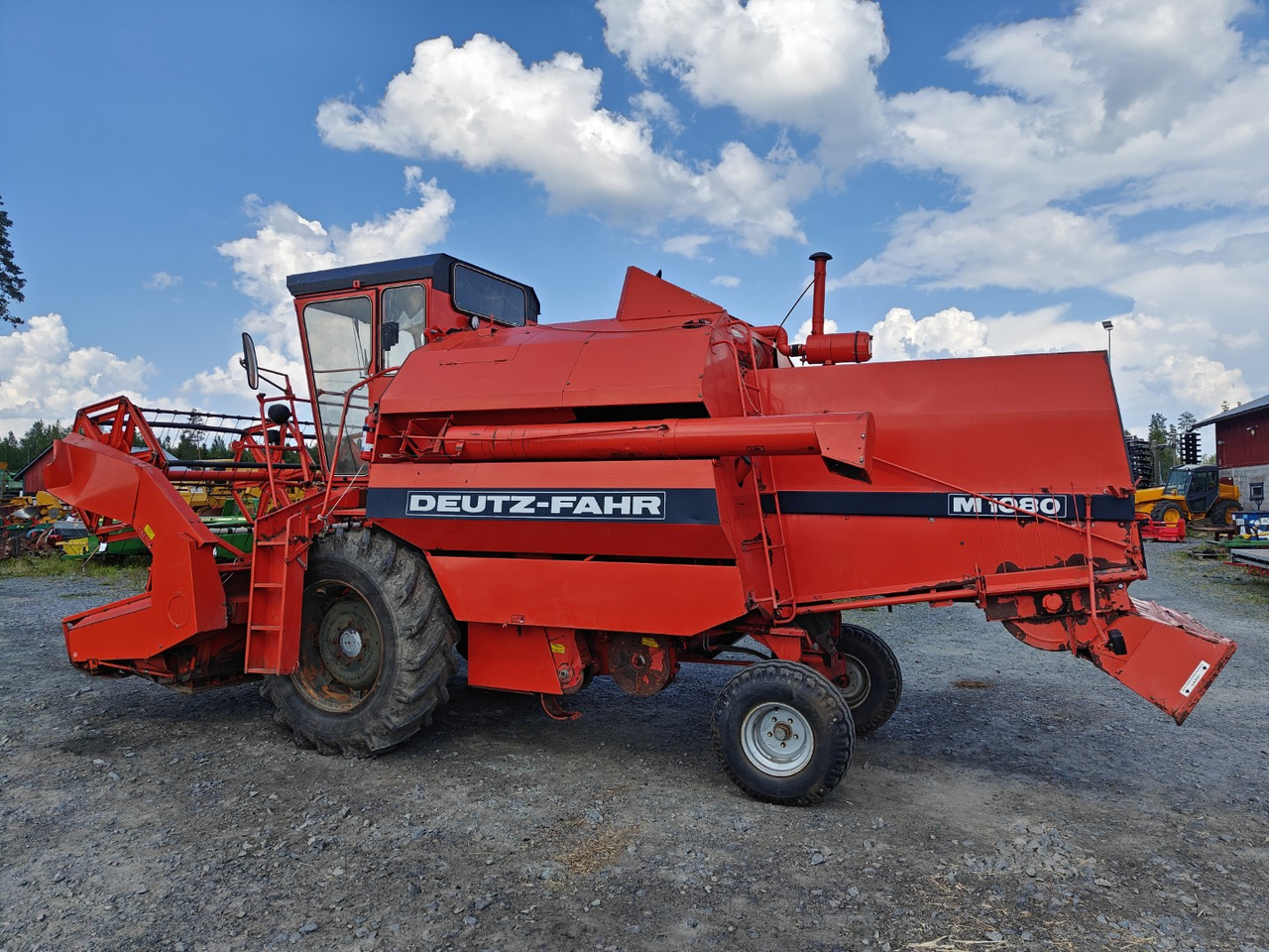 Deutz-Fahr M1080 - Sklízecí mlátička: obrázek 2 Deutz-Fahr M1080 - Sklízecí mlátička: obrázek 2