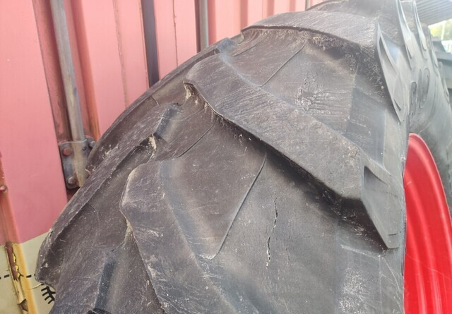 Pneumatiky pro Traktor Fendt Takarenkaat 650/65R42 vanteineen: obrázek 11 Pneumatiky pro Traktor Fendt Takarenkaat 650/65R42 vanteineen: obrázek 11