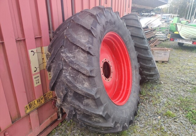 Fendt Takarenkaat 650/65R42 vanteineen - Pneumatiky pro Traktor: obrázek 3 Fendt Takarenkaat 650/65R42 vanteineen - Pneumatiky pro Traktor: obrázek 3