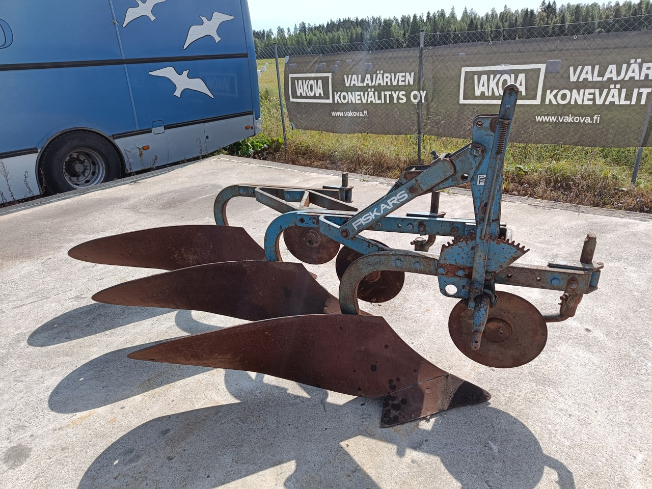 Fiskars Kyntäjä KH 3-siipinen - Pluh: obrázek 1 Fiskars Kyntäjä KH 3-siipinen - Pluh: obrázek 1