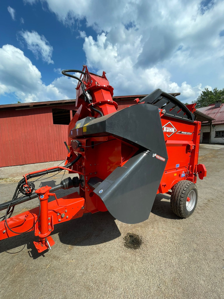 KUHN Primor 3570M hinattava paalisilppuri - Zařízení pro chov skotu: obrázek 1 KUHN Primor 3570M hinattava paalisilppuri - Zařízení pro chov skotu: obrázek 1