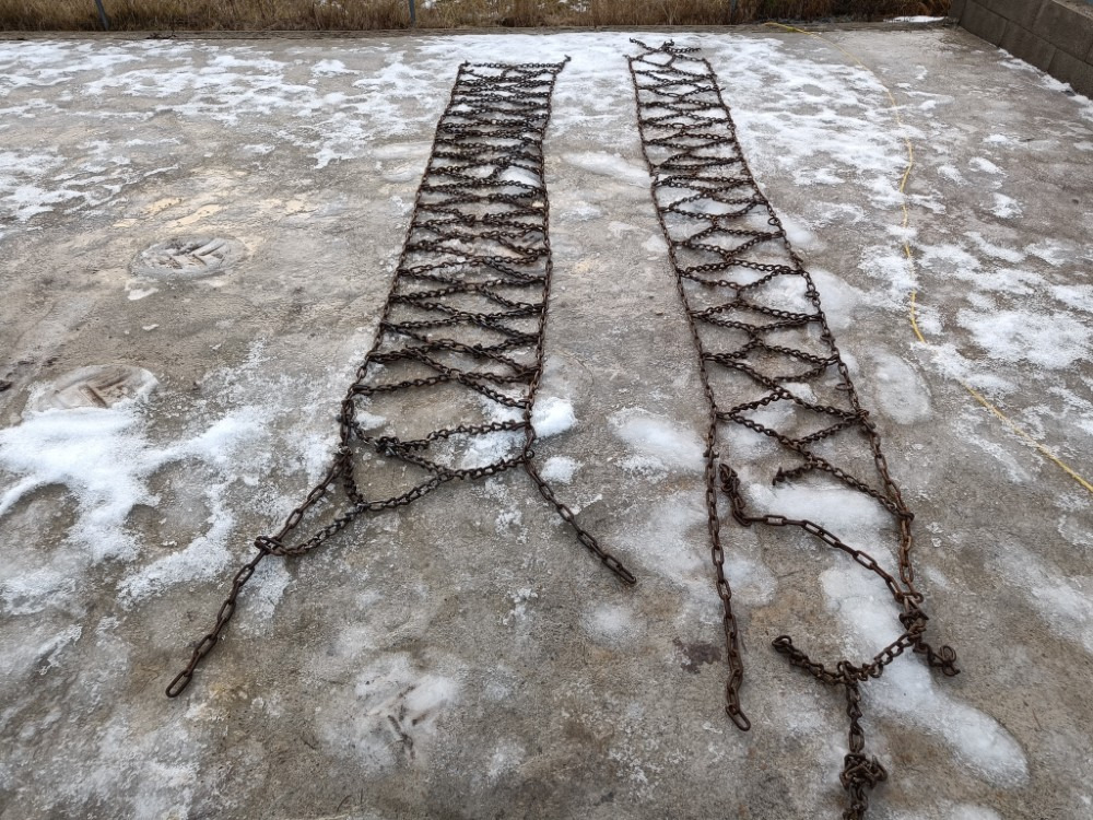 Lumiketjut traktoriin - Pneumatiky a ráfky: obrázek 1 Lumiketjut traktoriin - Pneumatiky a ráfky: obrázek 1