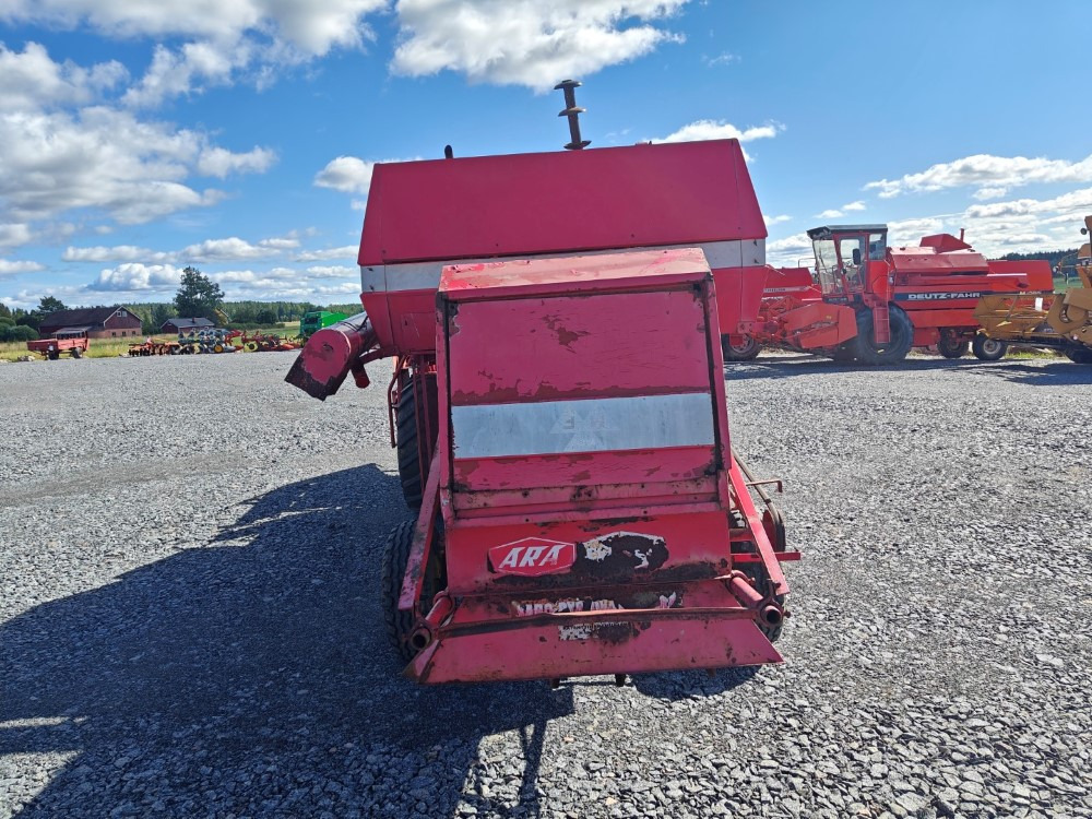 Massey Ferguson 187 Katso video! - Sklízecí mlátička: obrázek 3 Massey Ferguson 187 Katso video! - Sklízecí mlátička: obrázek 3