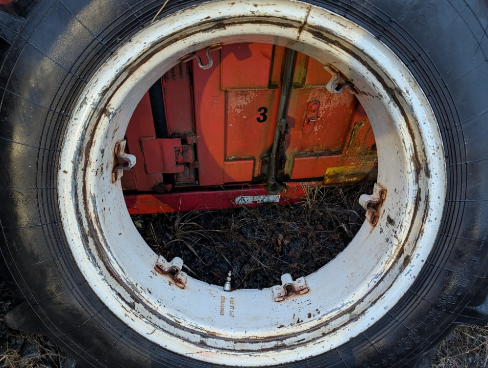 Pneumatiky Renkaat 12.4R28 vannekehillä: obrázek 8 Pneumatiky Renkaat 12.4R28 vannekehillä: obrázek 8