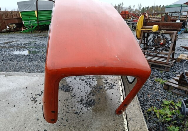 Traktorin hytti - lasikuituinen - Kabina pro Traktor: obrázek 2 Traktorin hytti - lasikuituinen - Kabina pro Traktor: obrázek 2