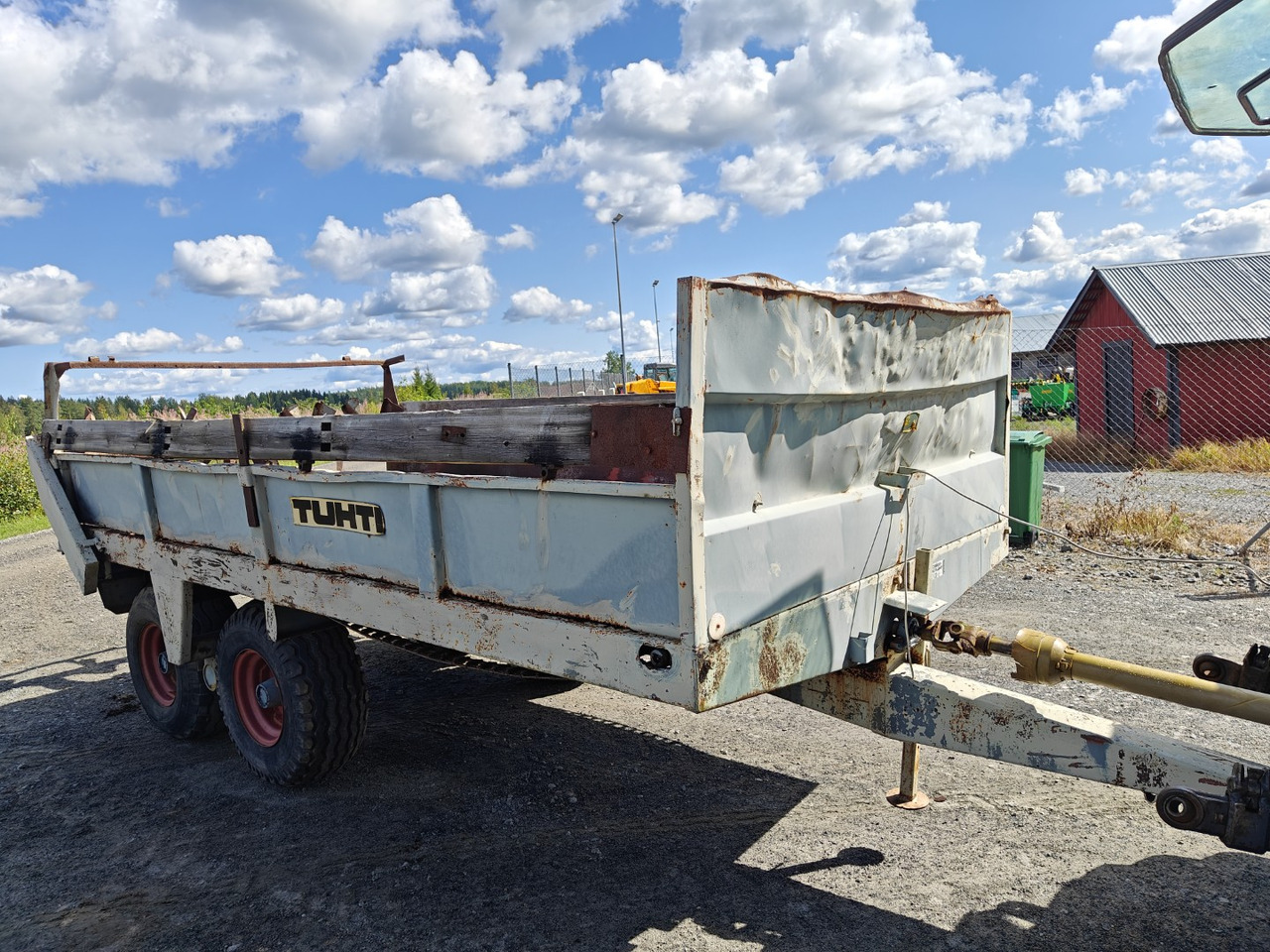Tuhti yleisperävaunu - telikärry - 8000kg - Rozmetadlo chlévské mrvy: obrázek 4 Tuhti yleisperävaunu - telikärry - 8000kg - Rozmetadlo chlévské mrvy: obrázek 4