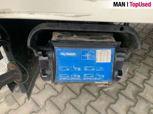 MAN TGL 12.220 4X2 BL skříň čelo - Skříňový nákladní auto: obrázek 2 MAN TGL 12.220 4X2 BL skříň čelo - Skříňový nákladní auto: obrázek 2