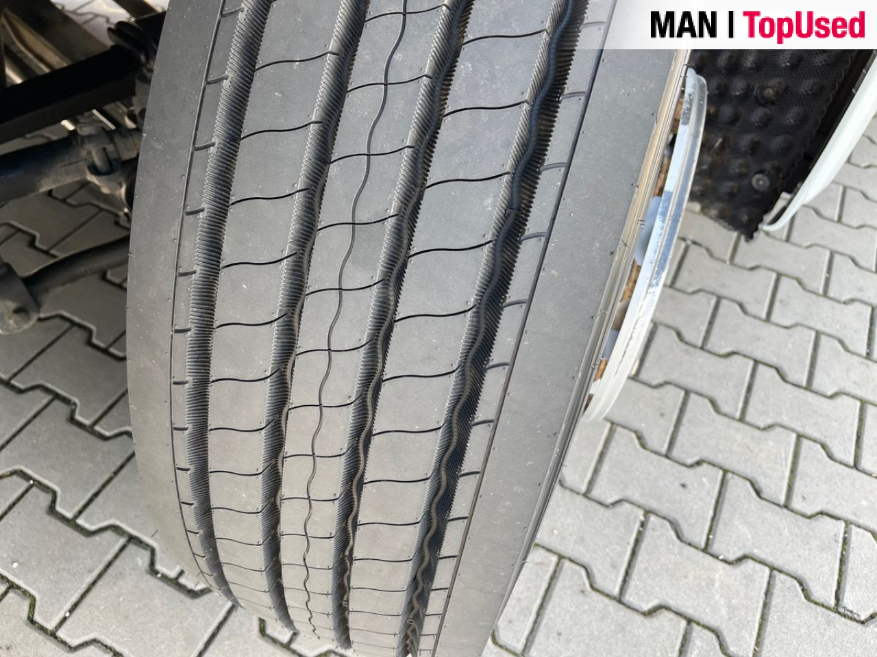 MAN TGX 18.470 4x2 BL SA - Tahač: obrázek 3 MAN TGX 18.470 4x2 BL SA - Tahač: obrázek 3