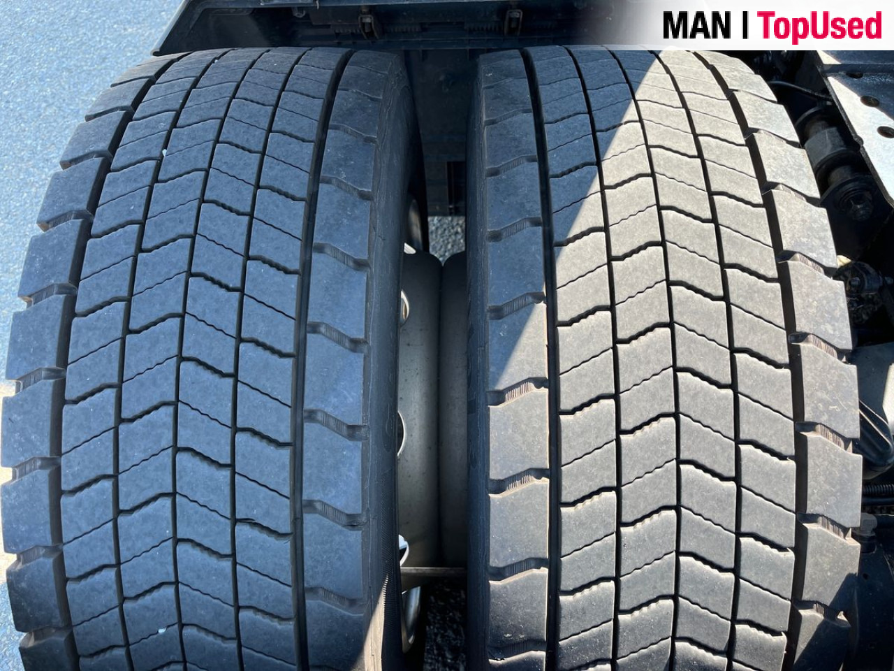 MAN TGX 18.470 4x2 LL SA Euro6 Retarder Klima ZV - Tahač: obrázek 4 MAN TGX 18.470 4x2 LL SA Euro6 Retarder Klima ZV - Tahač: obrázek 4