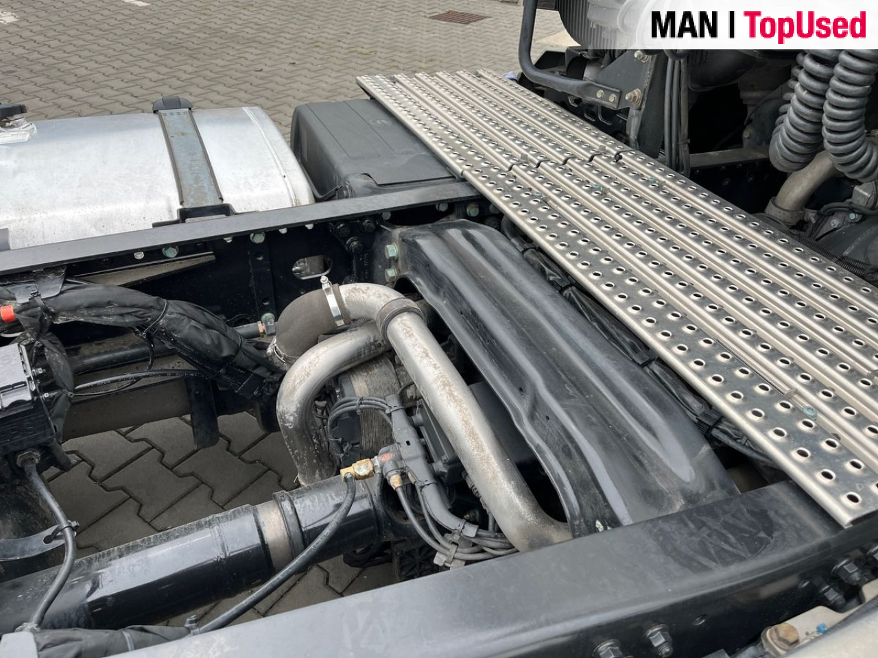 MAN TGX 18.510 4x2 LL SA - Tahač: obrázek 5 MAN TGX 18.510 4x2 LL SA - Tahač: obrázek 5