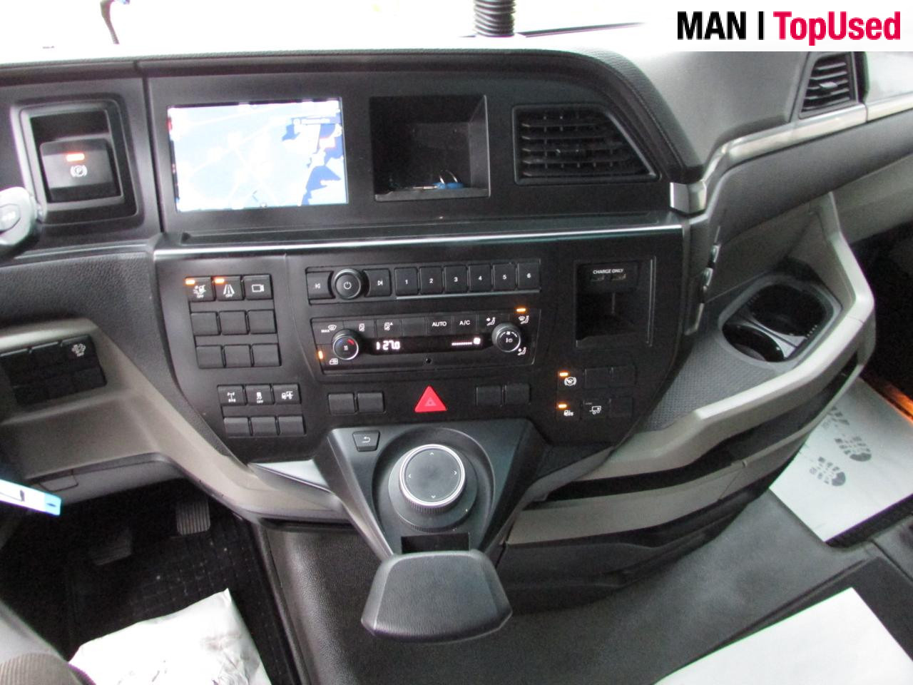 MAN TGX 18.470 4x2 LL SA Euro6 Retarder Klima ZV - Tahač: obrázek 4 MAN TGX 18.470 4x2 LL SA Euro6 Retarder Klima ZV - Tahač: obrázek 4