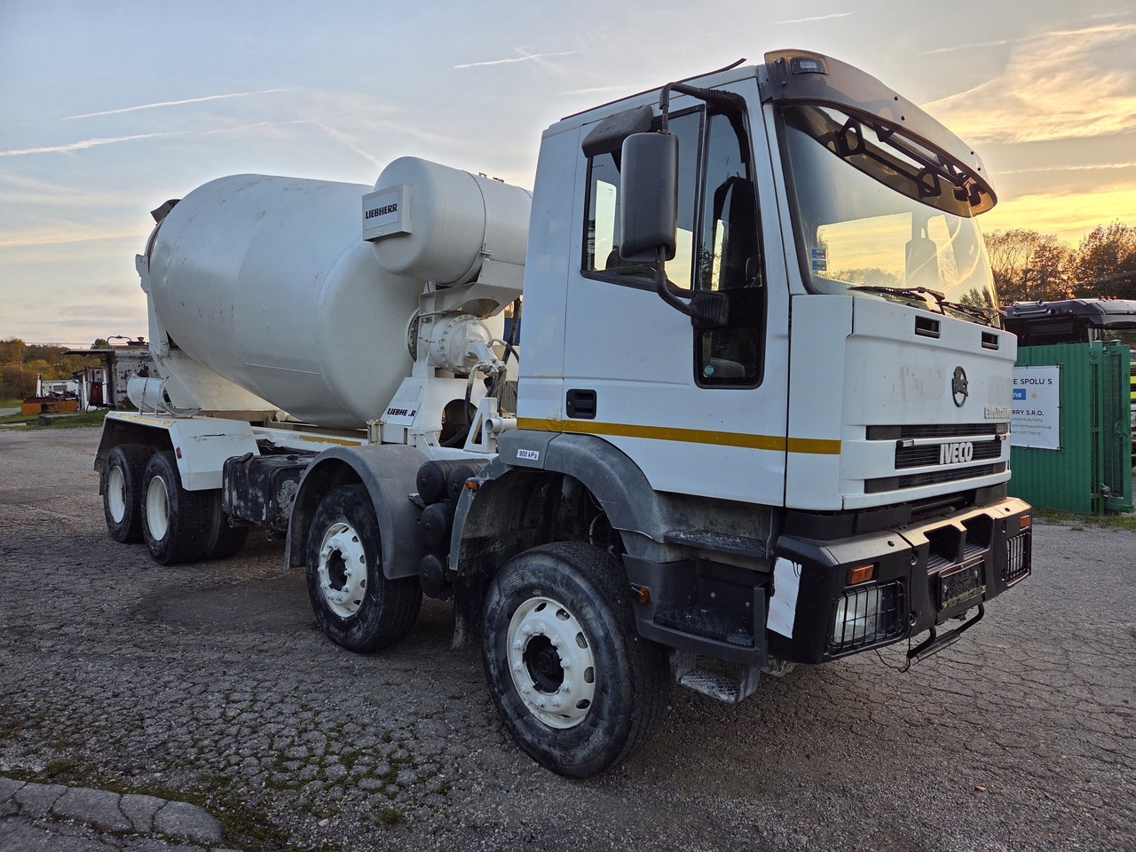 IVECO EURO TRAKKER MP340E35HB 8x4 MIX (chassis ) - Autodomíchávač: obrázek 3 IVECO EURO TRAKKER MP340E35HB 8x4 MIX (chassis ) - Autodomíchávač: obrázek 3