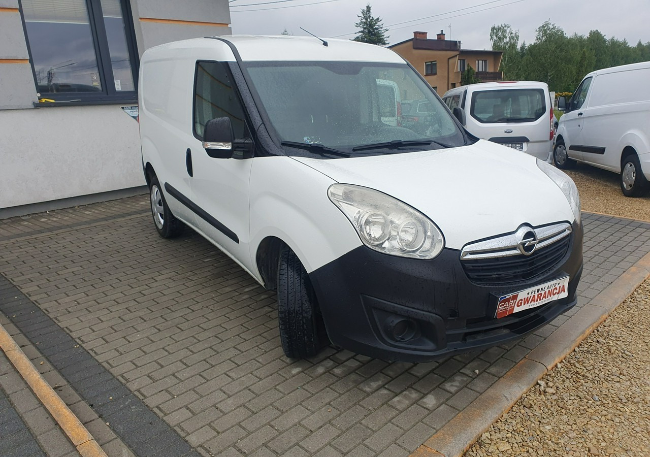 Fiat Doblo Opel Combo 1.4 Benzyna Polski Salon - Furgon: obrázek 3 Fiat Doblo Opel Combo 1.4 Benzyna Polski Salon - Furgon: obrázek 3