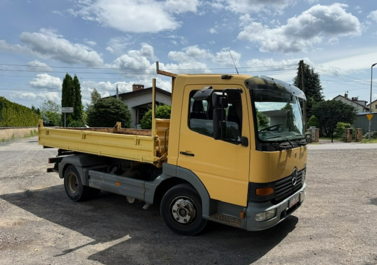 Mercedes-Benz Atego 3 stronna wywrotka * mały przebieg* - Sklápěč: obrázek 4 Mercedes-Benz Atego 3 stronna wywrotka * mały przebieg* - Sklápěč: obrázek 4