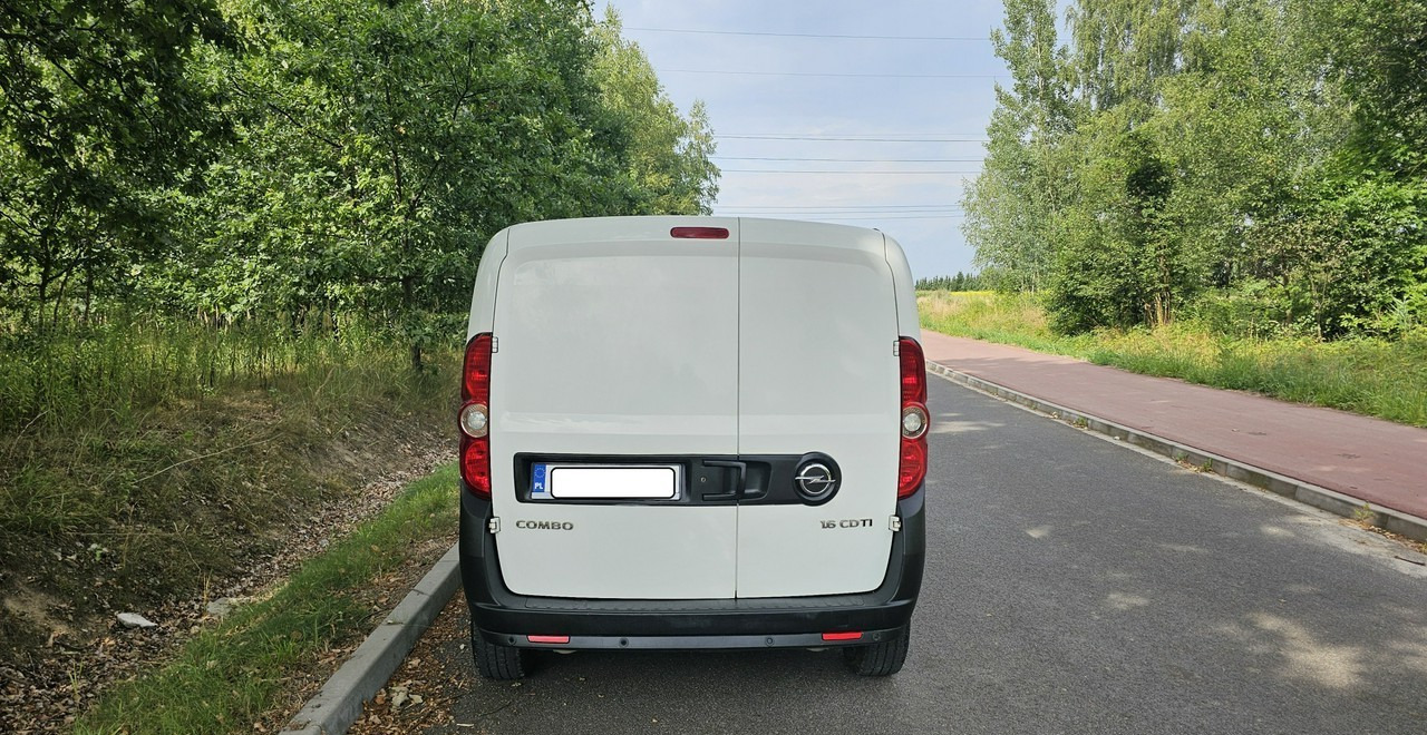 Opel Combo krajowy * jeden właściciel *wersja long* - Furgon: obrázek 5 Opel Combo krajowy * jeden właściciel *wersja long* - Furgon: obrázek 5
