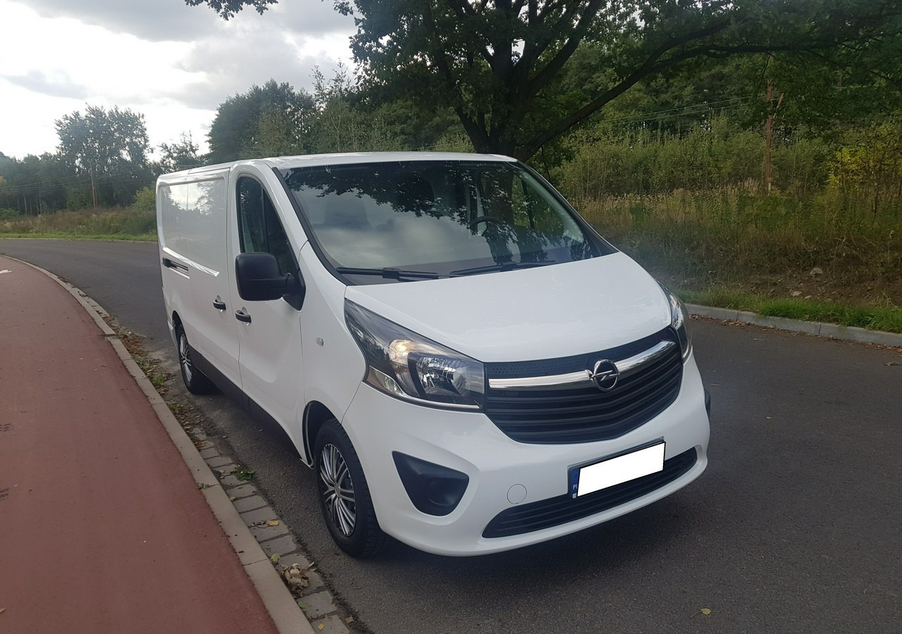 Opel Vivaro krajowy *jeden właściciel * - Furgon: obrázek 3 Opel Vivaro krajowy *jeden właściciel * - Furgon: obrázek 3