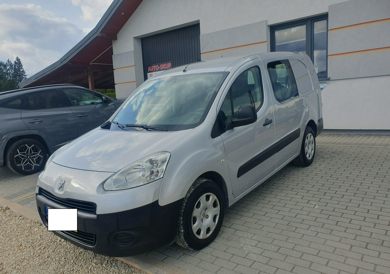 Peugeot Partner II 5 lub 2 osobowy *long * zabudowa gruau* - Osobní auto: obrázek 2 Peugeot Partner II 5 lub 2 osobowy *long * zabudowa gruau* - Osobní auto: obrázek 2