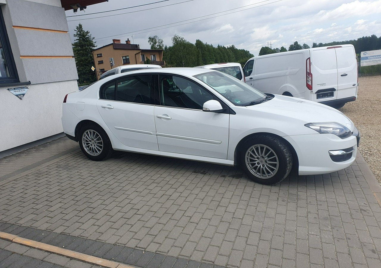 Renault Laguna III niski przebieg * zadbana * - Osobní auto: obrázek 4 Renault Laguna III niski przebieg * zadbana * - Osobní auto: obrázek 4