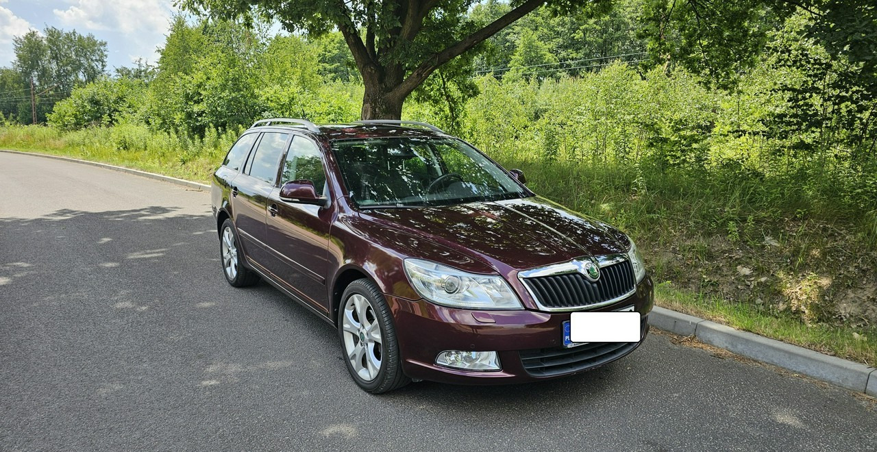 Skoda Octavia II bogate wyposażenie *niski przebieg*FV vat 23%* - Osobní auto: obrázek 3 Skoda Octavia II bogate wyposażenie *niski przebieg*FV vat 23%* - Osobní auto: obrázek 3