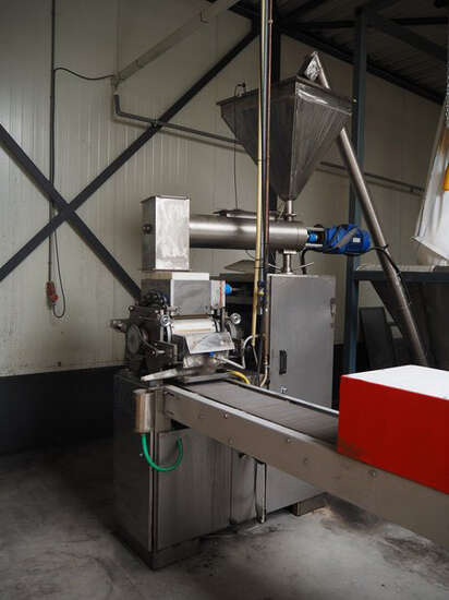 Teknikeller Makina sugar cube line T.T.O.R. 125 - Potravinářský stroj: obrázek 2 Teknikeller Makina sugar cube line T.T.O.R. 125 - Potravinářský stroj: obrázek 2