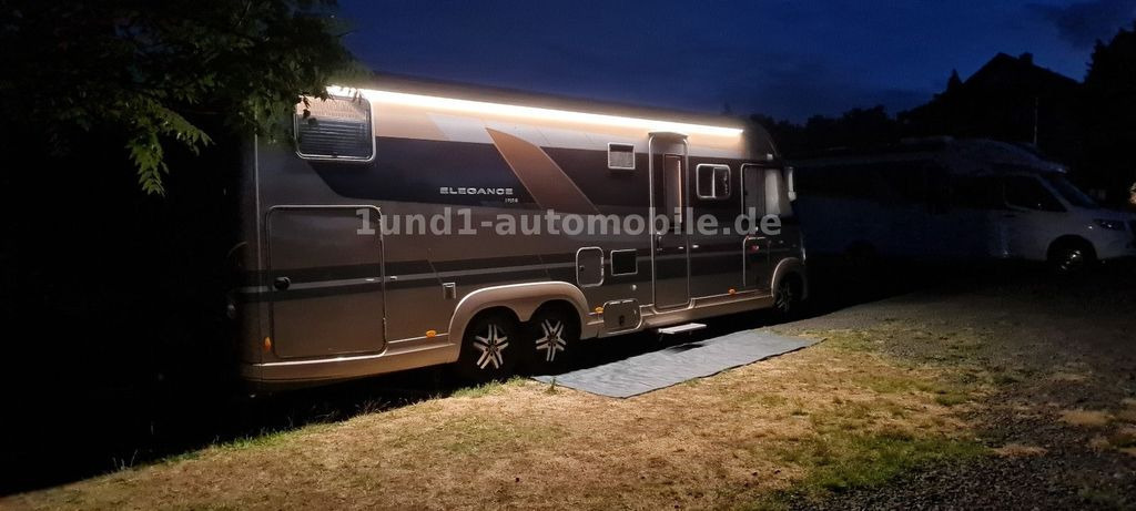 Bürstner Elegance I 910 G Solar/AHK/RFK/Alde/TwinSat/2xTV/Vollausstattung Elegance I 910 G Solar/AHK/RFK/Alde/TwinSat/2xTV/Vollausstattung - Integrovaný obytný vůz: obrázek 3 Bürstner Elegance I 910 G Solar/AHK/RFK/Alde/TwinSat/2xTV/Vollausstattung Elegance I 910 G Solar/AHK/RFK/Alde/TwinSat/2xTV/Vollausstattung - Integrovaný obytný vůz: obrázek 3