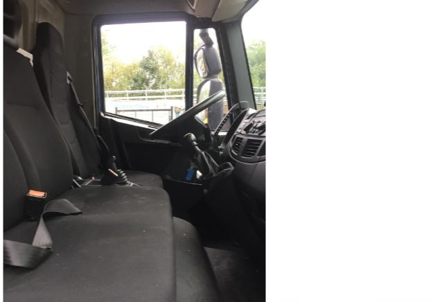 Iveco EUROCARGOeurocargo 120e19 - Skříňový nákladní auto: obrázek 4 Iveco EUROCARGOeurocargo 120e19 - Skříňový nákladní auto: obrázek 4