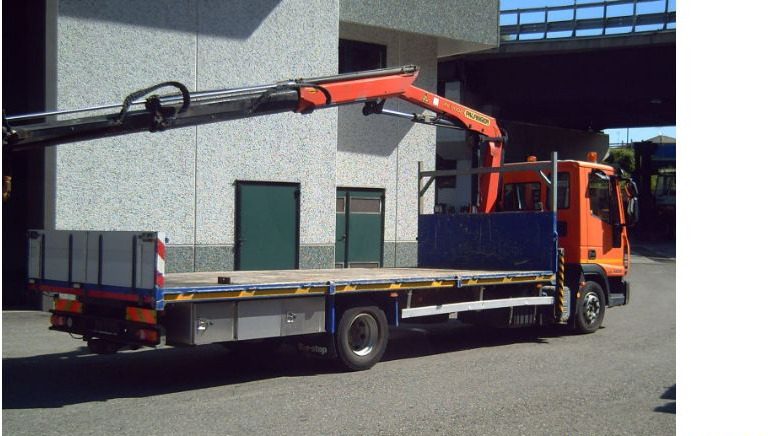 Iveco EUROCARGOeurocargo 120el22 - Nákladní automobil valníkový/ Plošinový, Auto s hydraulickou rukou: obrázek 2 Iveco EUROCARGOeurocargo 120el22 - Nákladní automobil valníkový/ Plošinový, Auto s hydraulickou rukou: obrázek 2