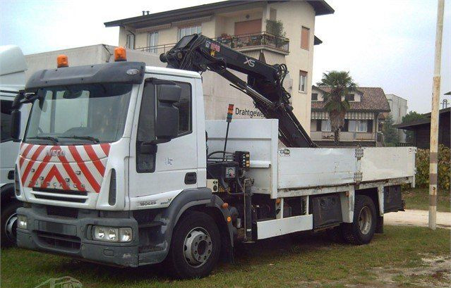 Iveco EUROCARGOeurocargo 160e25 - Nákladní automobil valníkový/ Plošinový, Auto s hydraulickou rukou: obrázek 1 Iveco EUROCARGOeurocargo 160e25 - Nákladní automobil valníkový/ Plošinový, Auto s hydraulickou rukou: obrázek 1