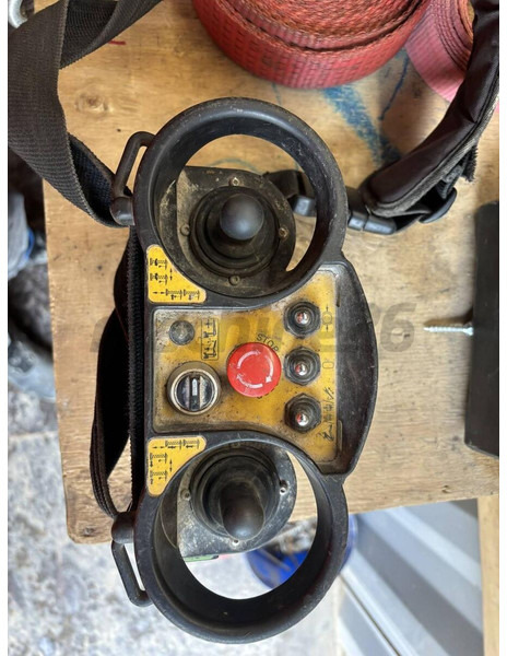 Liebherr 63K, 1994, 43m jib, radio control - Věžový jeřáb: obrázek 5 Liebherr 63K, 1994, 43m jib, radio control - Věžový jeřáb: obrázek 5