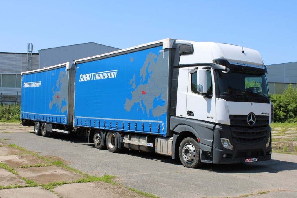 Mercedes-Benz Actros 2542 NAVIGACE + PANAV (8,20m x 2,48m x 3m) - Plachtový nákladní auto: obrázek 1 Mercedes-Benz Actros 2542 NAVIGACE + PANAV (8,20m x 2,48m x 3m) - Plachtový nákladní auto: obrázek 1
